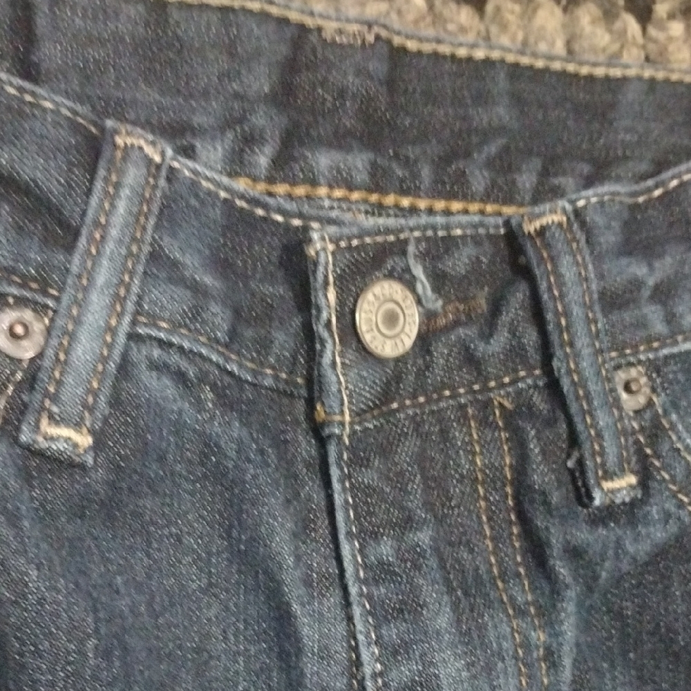 Classic Denim Straight-Leg Jeans for Men - Picture 9 of 10